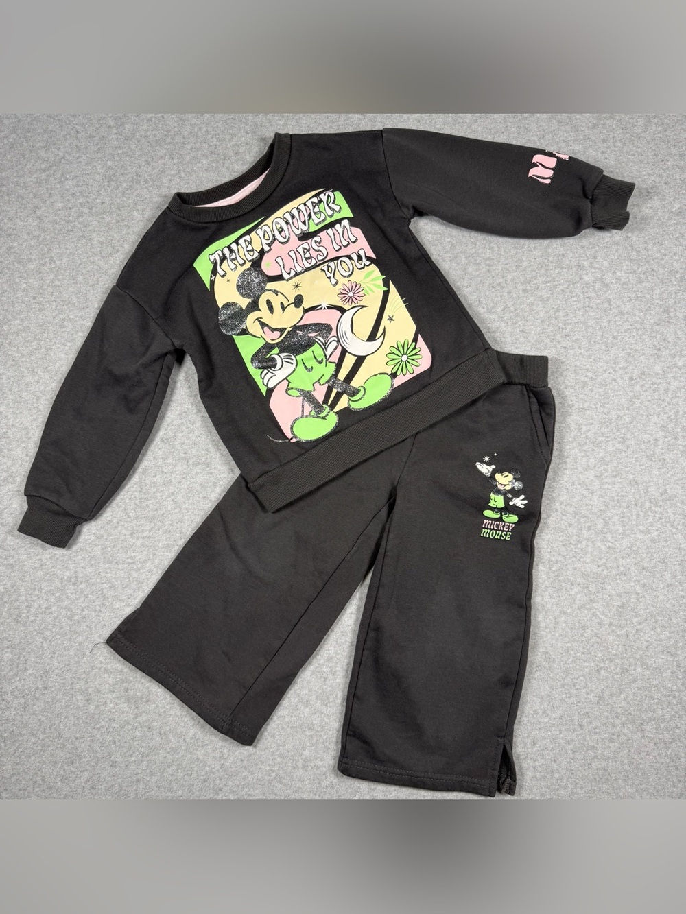 Disney Mickey Mouse 2pc Graphic Fleece Sweatshirt Jogger Set Kids Size 3T